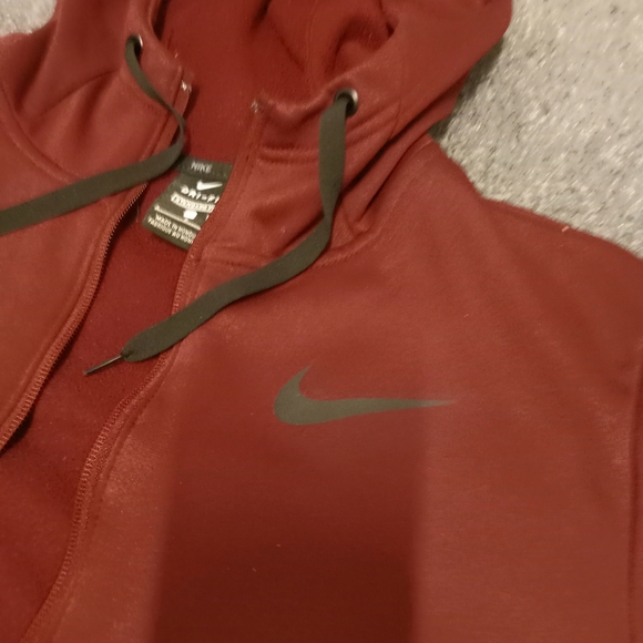 Nike Men's Therma-FIT Full-Zip Training Hoodie - Burgundy - Picture 3 of 5